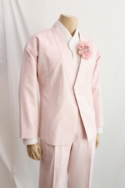 [Rental] Picnic Hanbok Suit Setup - Light Pink