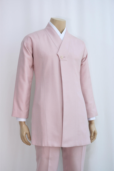 [Rental] Pink Fastened Collar Long Hanbok Suit Setup