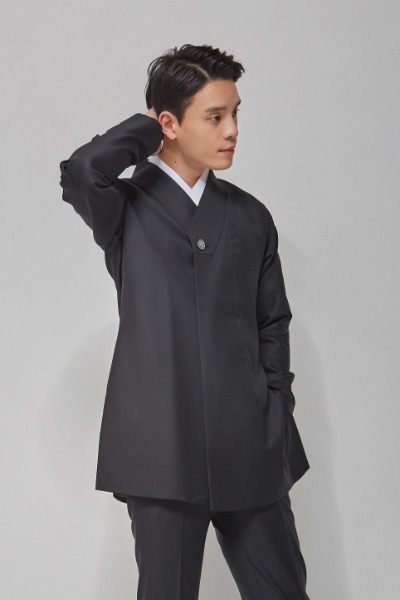 Long Hanbok Suit Jacket with Fastening Collar - Black