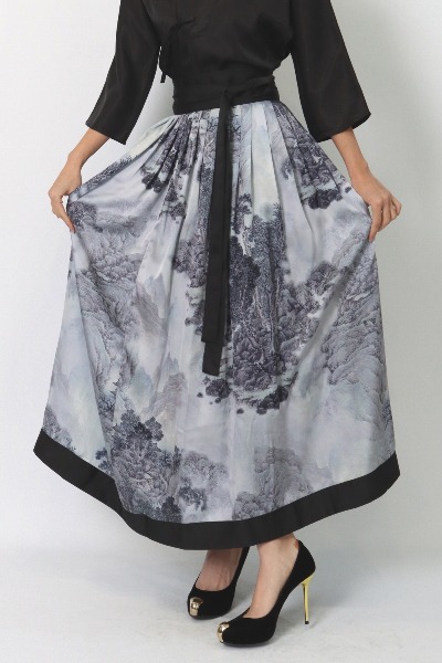 ink-and-wash painting print coloring waist skirt